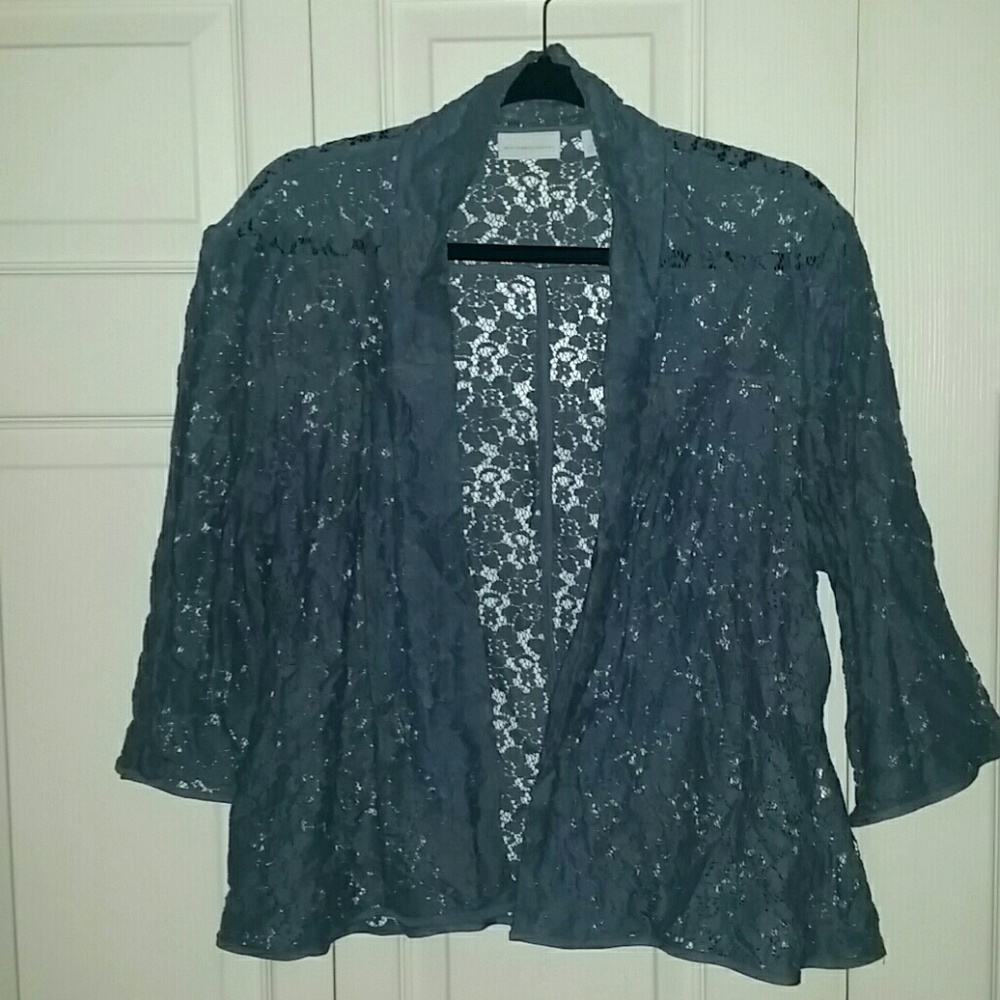 Cropped lace FlyAway cardigan
